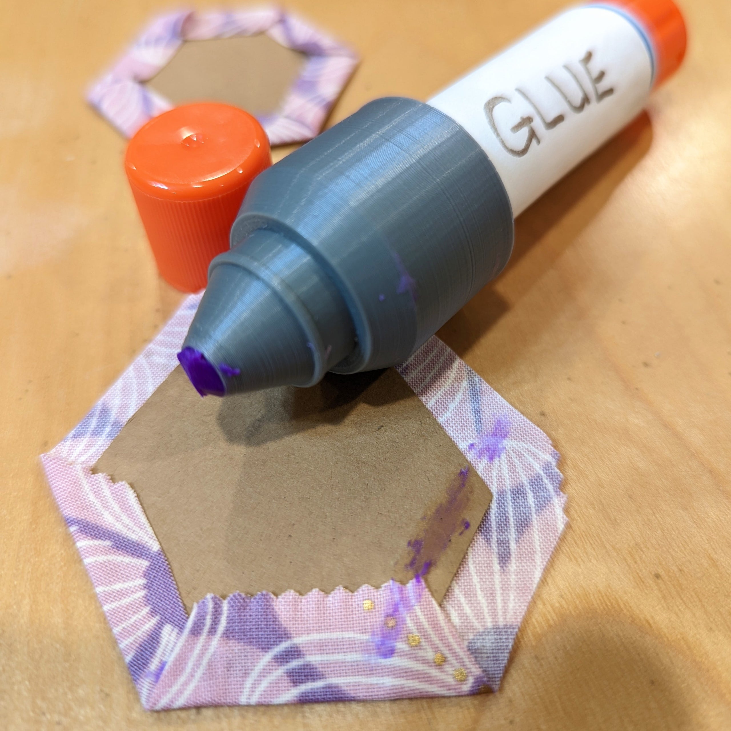 Glue Stick Precision Tip – Paper Pieces